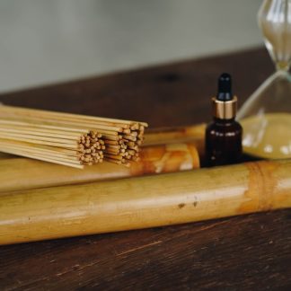 Bambus-Aromadiffuser mit Rattanstäbchen und Duftöl